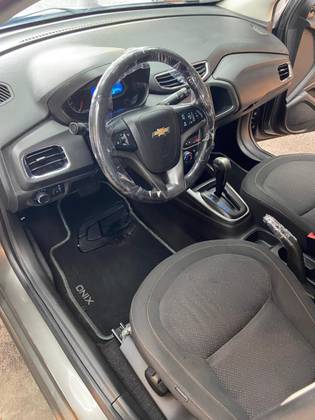 CHEVROLET ONIX 1.4 MPFI LT 8V FLEX 4P AUTOMÁTICO CHEVROLET ONIX 1.4 MPFI LT 8V FLEX 4P AUTOMÁTICO